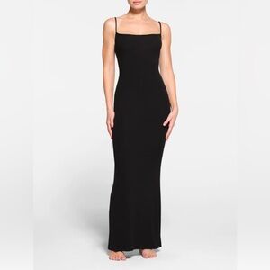 Skims long slip dress Onyx
